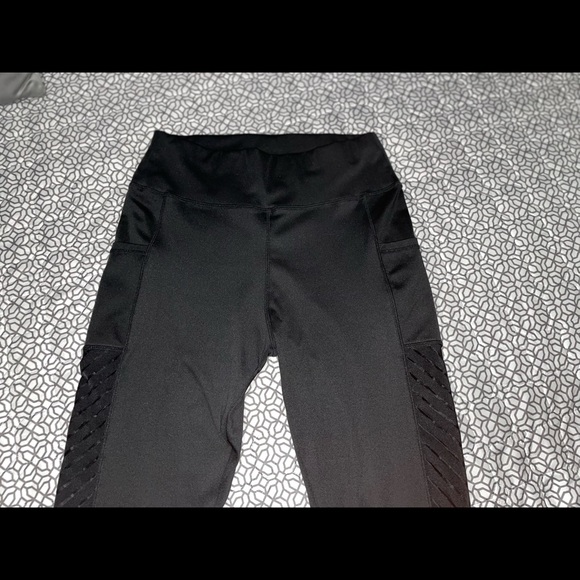 🖤 SHEIN Mesh Insert Pocket Legging 🖤 - Picture 5 of 10